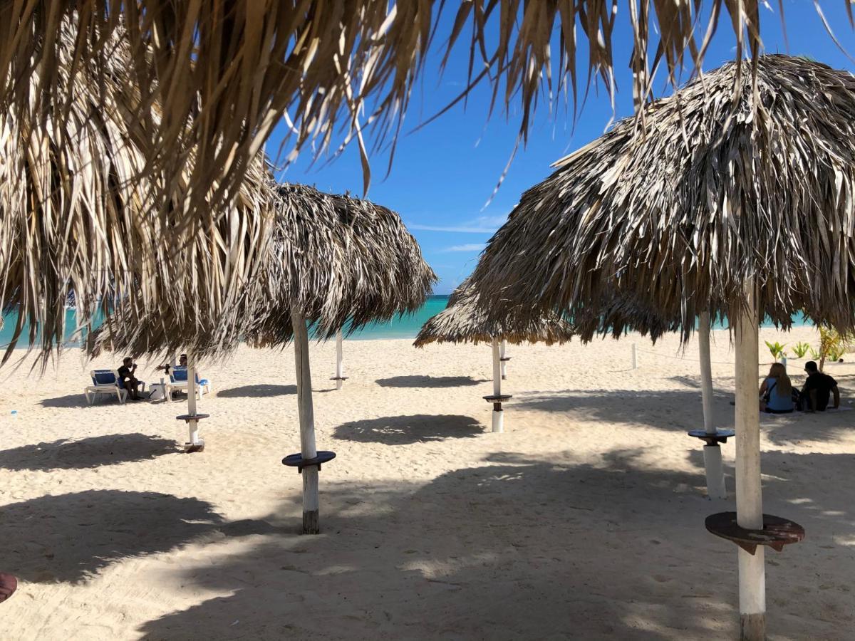V&V Beach House Punta Cana Kültér fotó